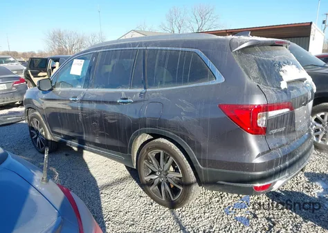 2022 Honda Pilot Touring 7-Passenger z USA, uszkodzony, nr VIN 5FNYF6H61NB024782
